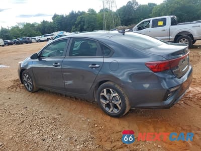Drugie zdjęcie samochodu z przodu: 2019 KIA FORTE LXS VIN:3KPF24AD3KE040788 - miniatura