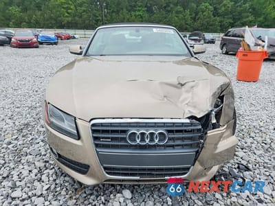 Piąte zdjęcie samochodu w środku: 2010 AUDI A5 VIN:WAUVFAFH8BN013007 - miniatura