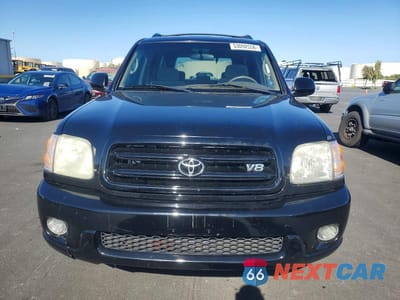 Piąte zdjęcie samochodu w środku: 2002 TOYOTA SEQUOIA SR5 VIN:5TDZT34A82S088606 - miniatura