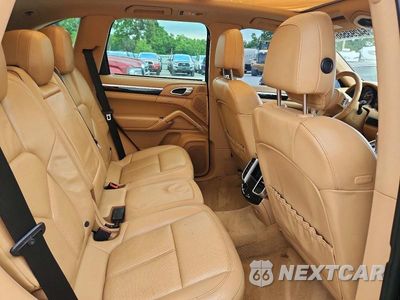 Zdjęcie 11 z 13 samochodu: 2013 PORSCHE CAYENNE VIN:WP1AA2A24DLA03399 - miniatura
