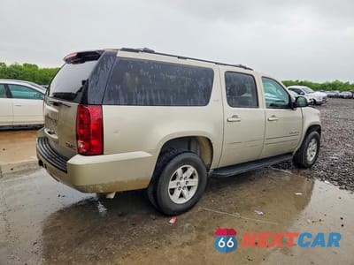 Trzecie zdjęcie samochodu z tyłu: 2013 GMC YUKON XL K1500 SLT VIN:1GKS2KE70DR227134 - miniatura