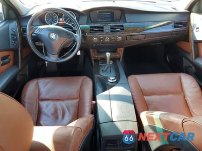 Zdjęcie 8 z 12 samochodu: 2006 BMW 530 XIT VIN:WBANN73576CN01396 - miniatura