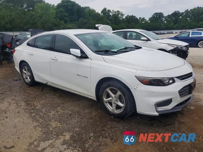 Czwarte zdjęcie samochodu z boku: 2016 CHEVROLET MALIBU LS VIN:1G1ZB5ST5GF215072 - miniatura