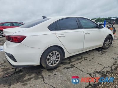 Trzecie zdjęcie samochodu z tyłu: 2019 KIA FORTE FE VIN:3KPF24ADXKE110190 - miniatura