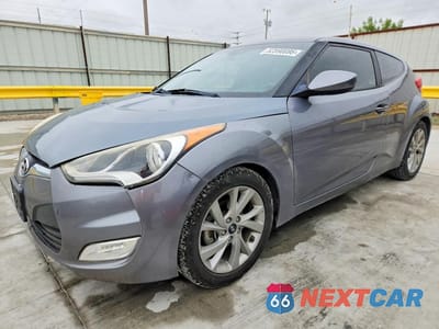 2017 HYUNDAI VELOSTER BASE KMHTC6AD6HU305091 - główne zdjęcie licytacji z USA - miniatura