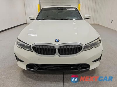 Piąte zdjęcie samochodu w środku: 2021 BMW 330E VIN:3MW5P7J07M8B89487 - miniatura