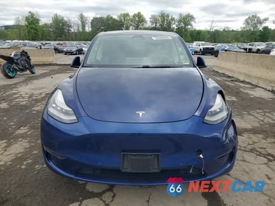 Piąte zdjęcie samochodu w środku: 2021 TESLA MODEL Y VIN:5YJYGDEE4MF079643 - miniatura
