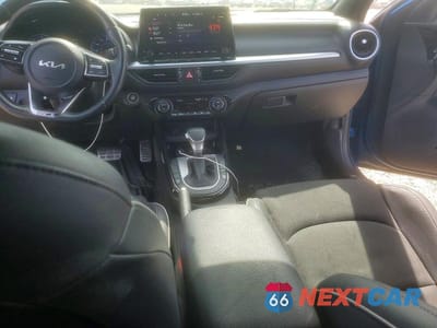 Zdjęcie 8 z 13 samochodu: 2023 KIA FORTE GT LINE VIN:3KPF54AD4PE645353 - miniatura