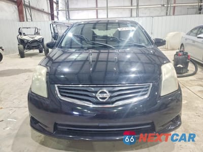 Piąte zdjęcie samochodu w środku: 2010 NISSAN SENTRA 2.0 VIN:3N1AB6AP8AL605372 - miniatura