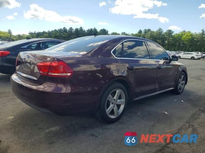 Trzecie zdjęcie samochodu z tyłu: 2013 VOLKSWAGEN PASSAT SE VIN:1VWBP7A3XDC104423 - miniatura