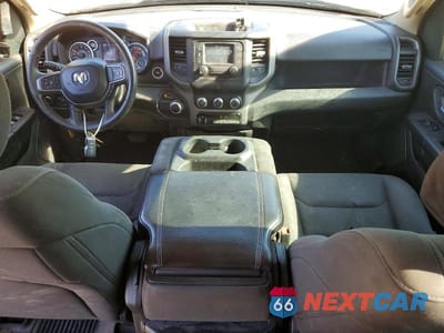 Zdjęcie 8 z 12 samochodu: 2019 RAM 1500 TRADESMAN VIN:1C6RREGT8KN541210 - miniatura