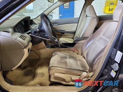Zdjęcie 7 z 12 samochodu: 2008 HONDA ACCORD LX VIN:1HGCP26398A045127 - miniatura