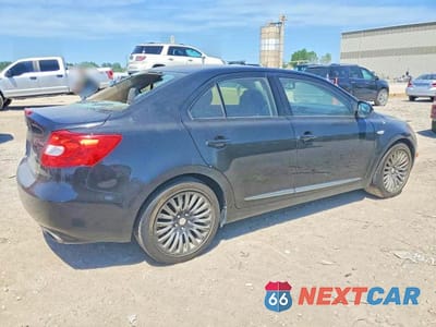 Trzecie zdjęcie samochodu z tyłu: 2010 SUZUKI KIZASHI SLS VIN:JS2RF9A71A6100148 - miniatura