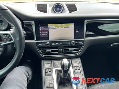 Zdjęcie 9 z 10 samochodu: 2019 PORSCHE MACAN S VIN:WP1AB2A54KLB30089 - miniatura