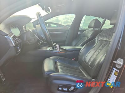 Zdjęcie 7 z 13 samochodu: 2018 BMW 540 I VIN:WBAJE5C5XJWA94073 - miniatura