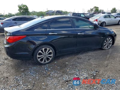 Trzecie zdjęcie samochodu z tyłu: 2013 HYUNDAI SONATA SE 2.0T VIN:5NPEC4AB4DH612411 - miniatura