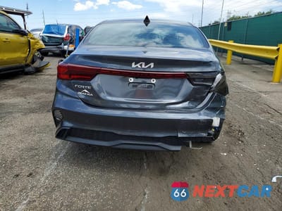 Zdjęcie 6 z 12 samochodu: 2024 KIA FORTE LX, LXS VIN:3KPF24AD5RE811455 - miniatura
