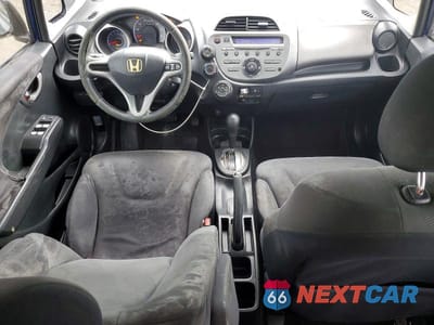 Zdjęcie 8 z 12 samochodu: 2009 HONDA FIT SPORT VIN:JHMGE88439C005810 - miniatura