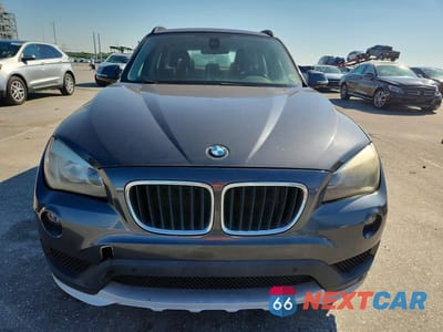 Piąte zdjęcie samochodu w środku: 2015 BMW X1 SDRIVE28I VIN:WBAVM1C51FVW56952 - miniatura