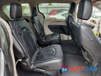 Zdjęcie 11 z 13 samochodu: 2018 CHRYSLER PACIFICA TOURING L VIN:2C4RC1BG0JR192929 - miniatura