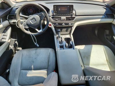 Zdjęcie 8 z 13 samochodu: 2019 HONDA ACCORD LX VIN:1HGCV1F19KA076366 - miniatura