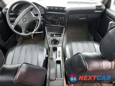 Zdjęcie 8 z 12 samochodu: 1990 BMW 325 IX VIN:WBAAE9313LED64273 - miniatura