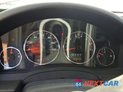 Zdjęcie 9 z 12 samochodu: 2012 JEEP LIBERTY LIMITED VIN:1C4PJLCK2CW125819 - miniatura
