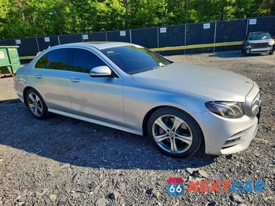 Czwarte zdjęcie samochodu z boku: 2020 MERCEDES-BENZ E 350 4MATIC VIN:WDDZF8EB1LA722970 - miniatura