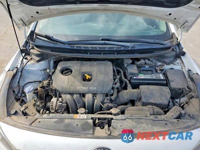 Zdjęcie 11 z 12 samochodu: 2018 KIA FORTE LX VIN:3KPFL4A74JE211005 - miniatura