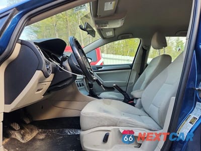 Zdjęcie 7 z 13 samochodu: 2016 VOLKSWAGEN GOLF SPORTWAGEN S VIN:3VWA17AUXGM518214 - miniatura