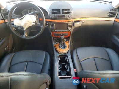 Zdjęcie 8 z 12 samochodu: 2007 MERCEDES-BENZ E 350 VIN:WDBUF56X07A990359 - miniatura