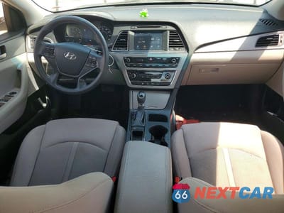 Zdjęcie 8 z 12 samochodu: 2017 HYUNDAI SONATA SE VIN:5NPE24AF1HH514271 - miniatura