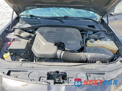 Zdjęcie 11 z 13 samochodu: 2019 CHRYSLER 300 S VIN:2C3CCABG2KH686520 - miniatura