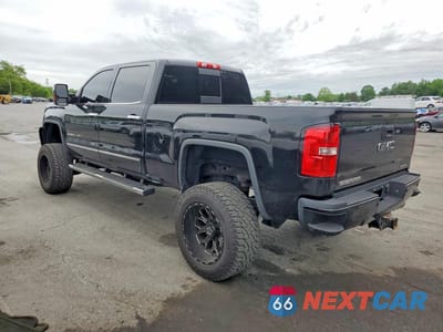 Drugie zdjęcie samochodu z przodu: 2015 GMC SIERRA K2500 DENALI VIN:1GT120E80FF645430 - miniatura