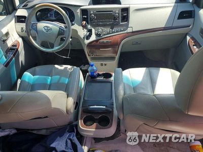 Zdjęcie 8 z 13 samochodu: 2014 TOYOTA SIENNA XLE 7-PASSENGER VIN:5TDDK3DC0ES093088 - miniatura