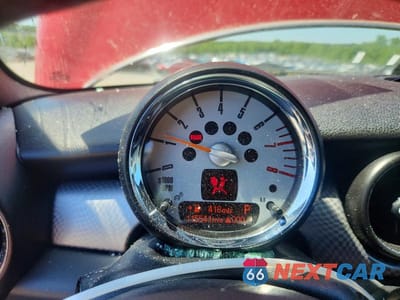 Zdjęcie 9 z 12 samochodu: 2009 MINI COOPER S VIN:WMWMF73579TW83761 - miniatura