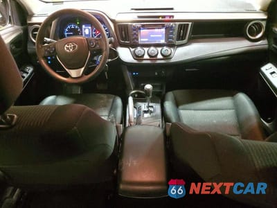 Zdjęcie 8 z 13 samochodu: 2018 TOYOTA RAV4 LE VIN:JTMZFREV2JJ744306 - miniatura