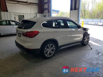 Trzecie zdjęcie samochodu z tyłu: 2016 BMW X1 XDRIVE28I VIN:WBXHT3C31G5E48462 - miniatura