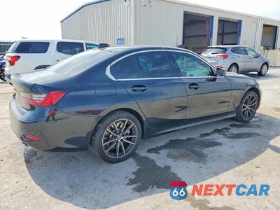 Trzecie zdjęcie samochodu z tyłu: 2021 BMW 330XI VIN:3MW5R7J09M8C19910 - miniatura