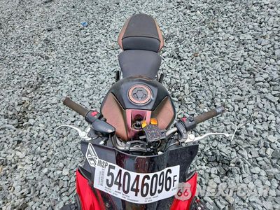 Piąte zdjęcie samochodu w środku: 2012 KAWASAKI EX650 EC VIN:JKAEXEE19CDA05143 - miniatura
