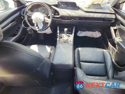 Zdjęcie 8 z 12 samochodu: 2022 MAZDA 3 SELECT VIN:JM1BPAKL1N1512286 - miniatura
