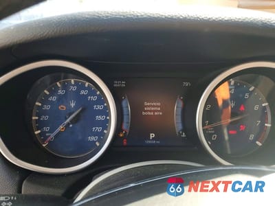 Zdjęcie 9 z 12 samochodu: 2016 MASERATI GHIBLI VIN:ZAM57XSA1G1183182 - miniatura