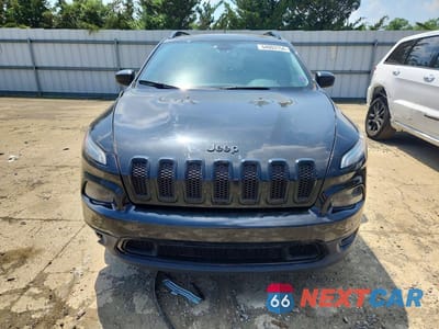 Piąte zdjęcie samochodu w środku: 2016 JEEP CHEROKEE SPORT VIN:1C4PJLAB0GW329799 - miniatura