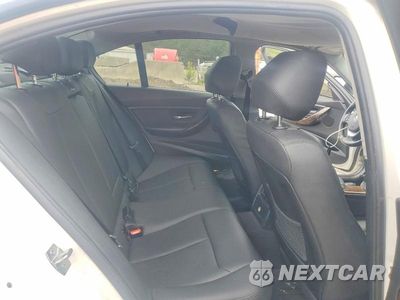 Zdjęcie 10 z 12 samochodu: 2014 BMW 328 I VIN:WBA3A5C52EJ464176 - miniatura