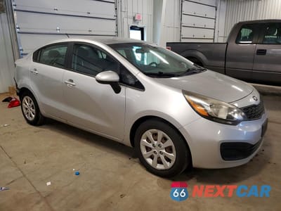 Czwarte zdjęcie samochodu z boku: 2013 KIA RIO LX VIN:KNADM4A37D6278979 - miniatura