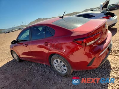 Drugie zdjęcie samochodu z przodu: 2021 KIA RIO S VIN:3KPA24AD2ME391494 - miniatura