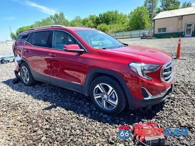 Czwarte zdjęcie samochodu z boku: 2020 GMC TERRAIN SLT VIN:3GKALVEV3LL211007 - miniatura