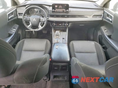 Zdjęcie 8 z 13 samochodu: 2022 MITSUBISHI OUTLANDER ES VIN:JA4J3TA82NZ050753 - miniatura