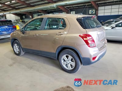 Drugie zdjęcie samochodu z przodu: 2018 CHEVROLET TRAX LS VIN:3GNCJNSB7JL173497 - miniatura