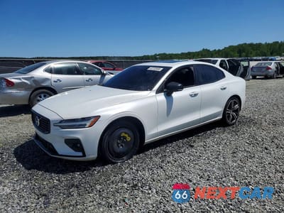 2021 VOLVO S60 T5 R-DESIGN 7JR102FM9MG092489 - główne zdjęcie licytacji z USA - miniatura